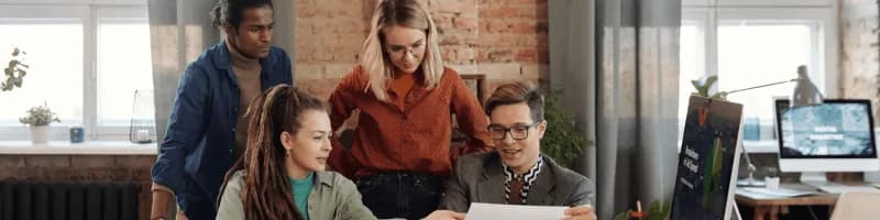 Equipe empresarial unida — vantagens do Bradesco Saúde Empresarial para retenção e bem-estar