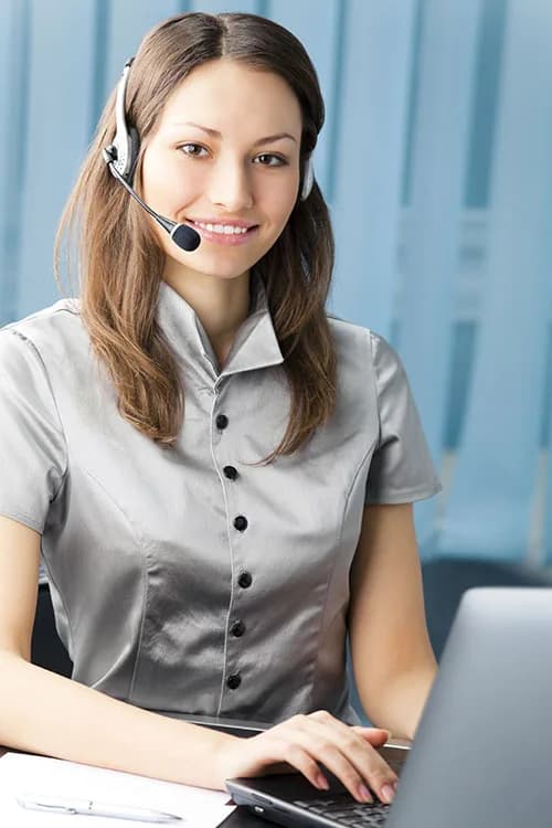 Especialista em planos de saúde empresarial Bradesco pronta para atendimento